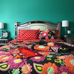 Vera Bradley Bedding Set with Scarf